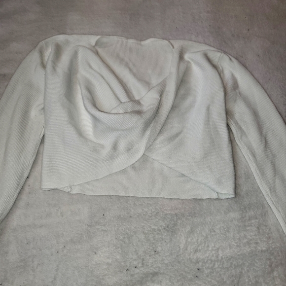 Shein white twist front sweater - Picture 3 of 5